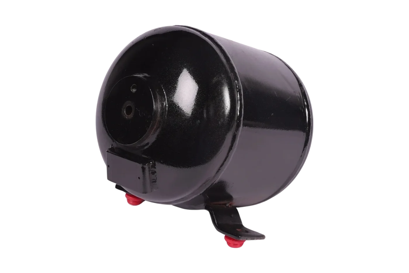 Compact black air reservoir with welded bracket and sealed ports